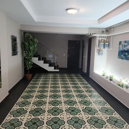 Airport Apartment Otopeni Exteriör bild