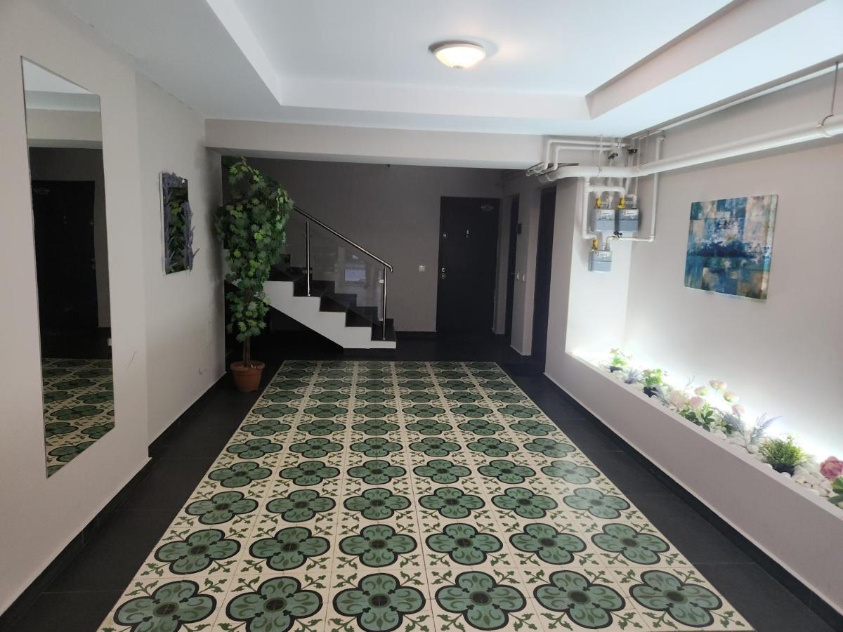 Airport Apartment Otopeni Exteriör bild