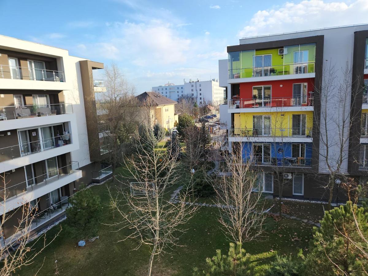 Airport Apartment Otopeni Exteriör bild