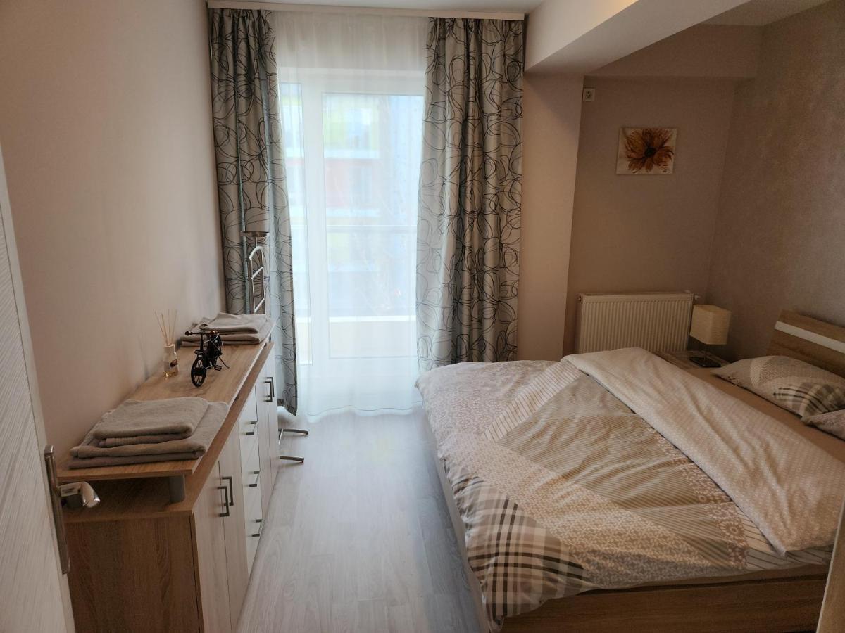 Airport Apartment Otopeni Exteriör bild