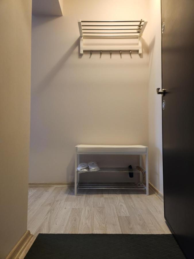 Airport Apartment Otopeni Exteriör bild
