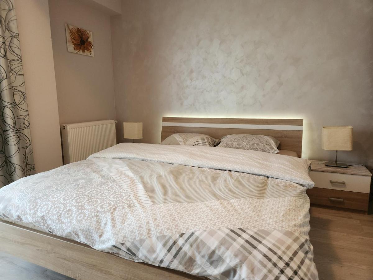Airport Apartment Otopeni Exteriör bild
